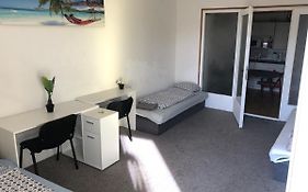 Hostel House Near Bvv-Vystaviste